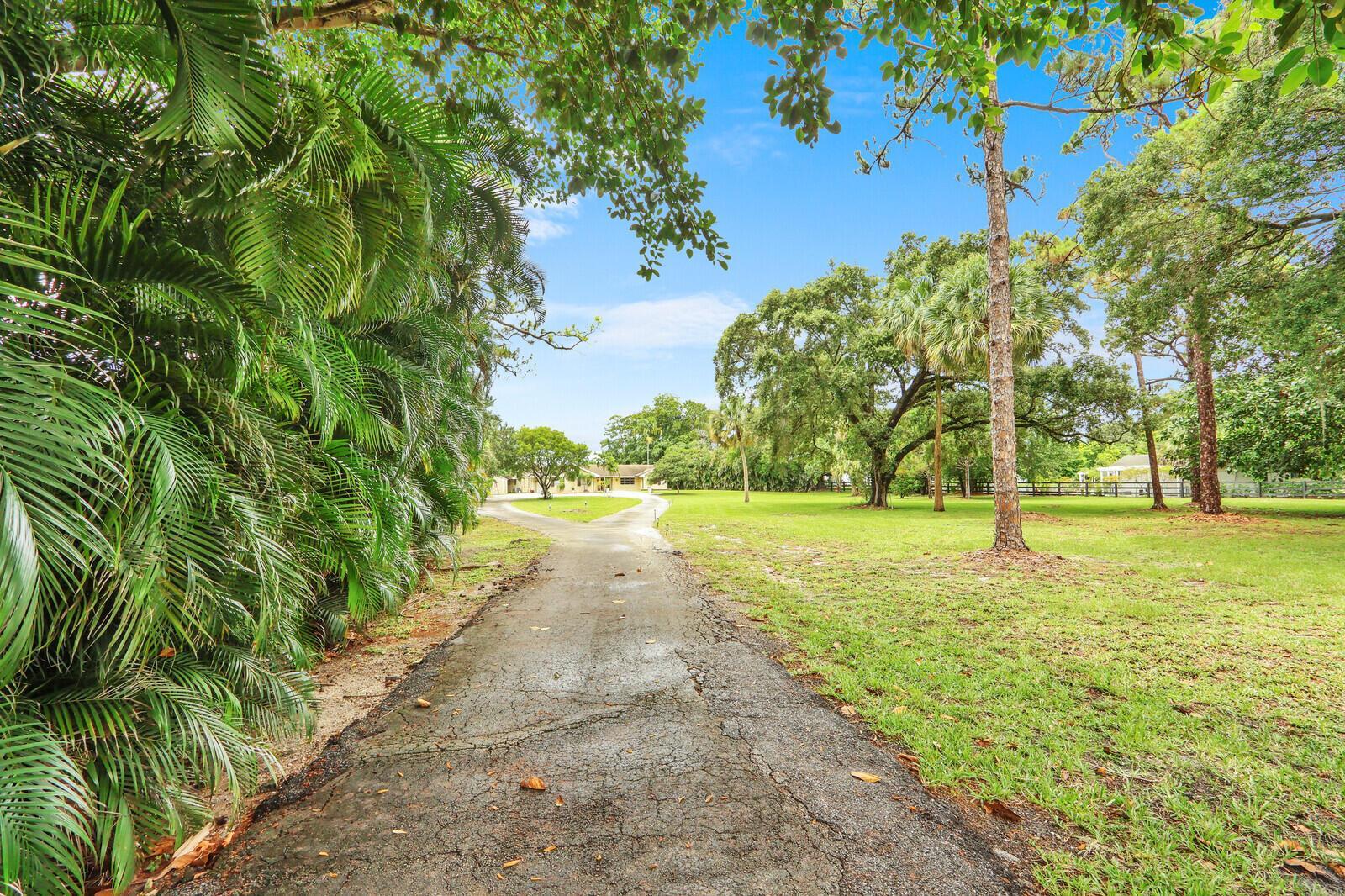 4529 Square Lake Drive, Palm Beach Gardens FL 33418 photo 5