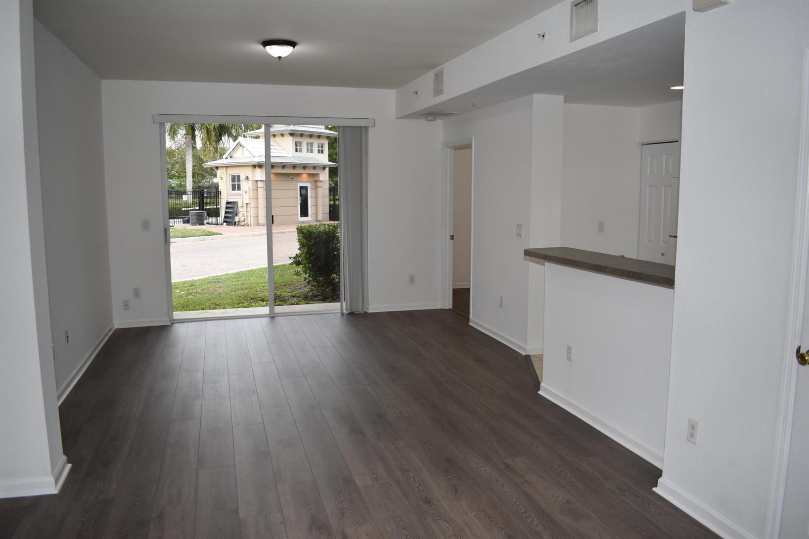1954 Marsh Harbor Drive # 101, Riviera Beach FL 33404 photo 2