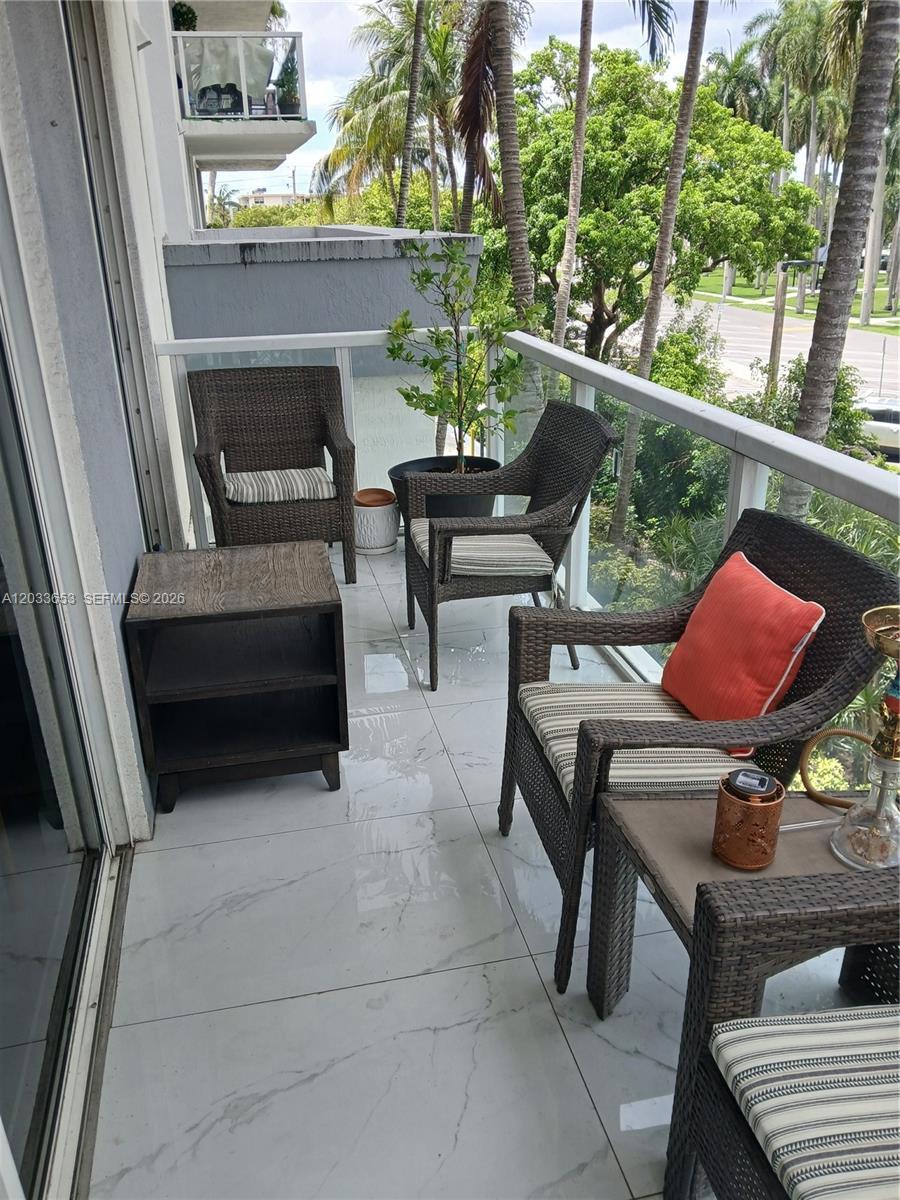 5099 NW 7th St # 303, Miami FL 33126 photo 4