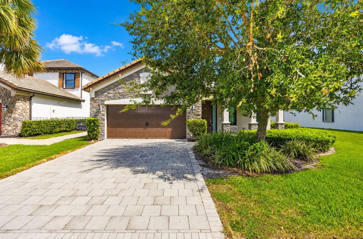5836 Sandbirch Way, Lake Worth FL 33463 photo 2