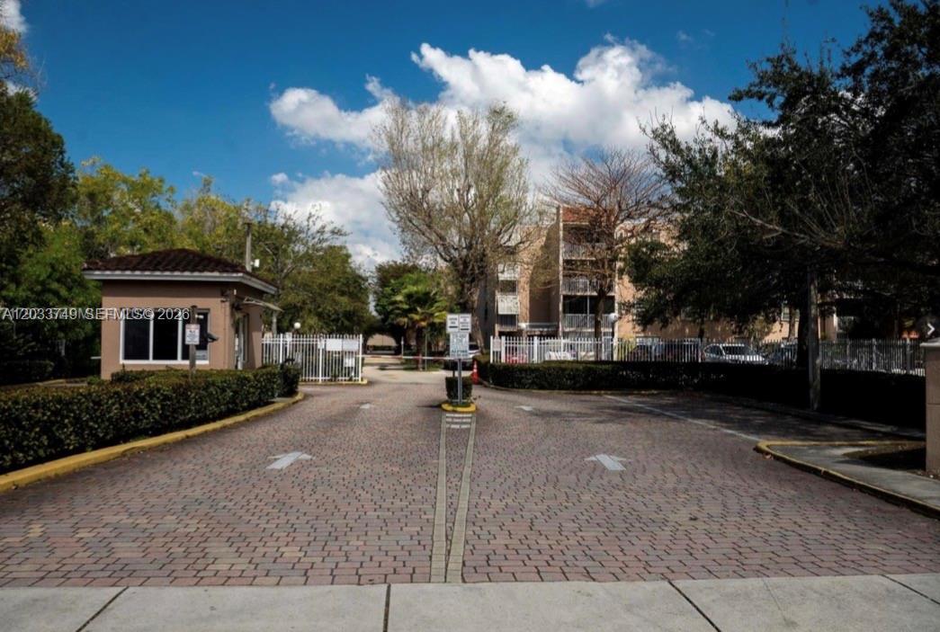 8421 NW 8th St # 203, Miami FL 33126 photo 3