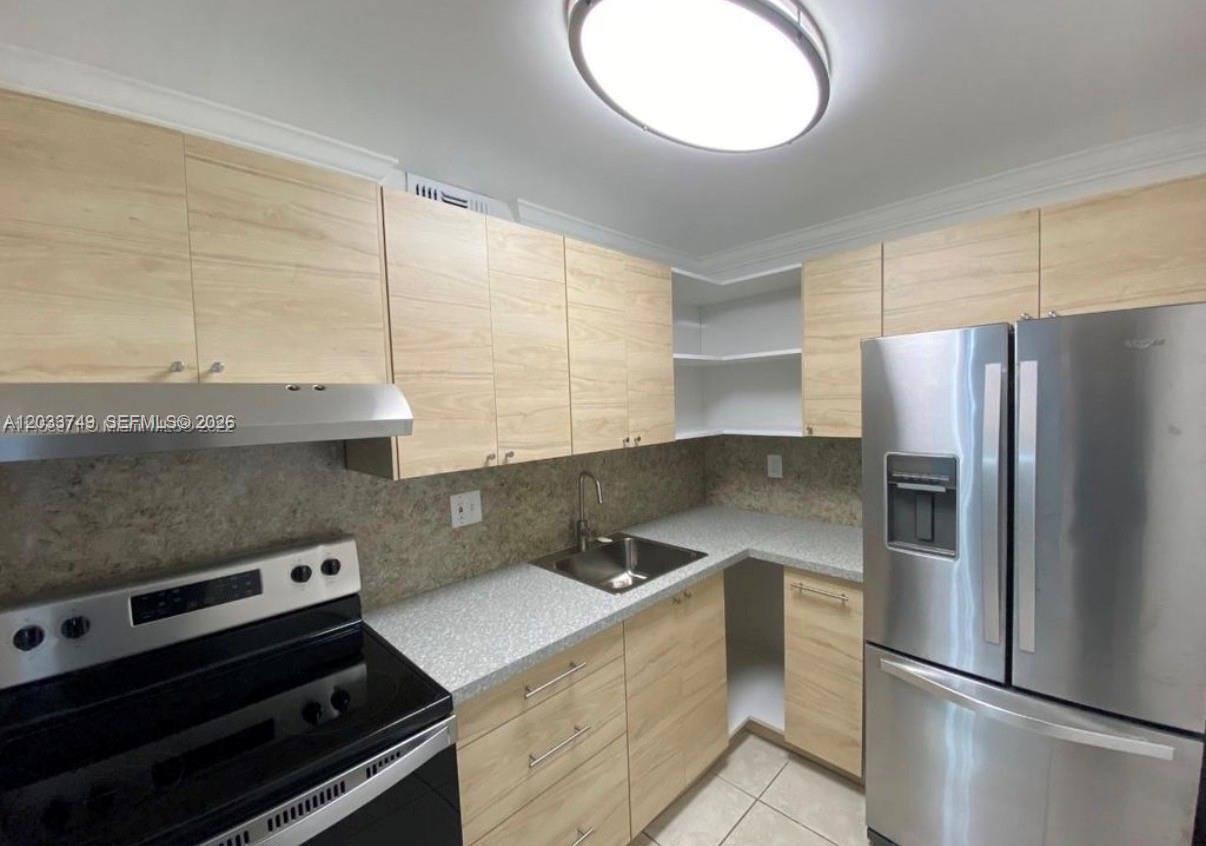 8421 NW 8th St # 203, Miami FL 33126 photo 5