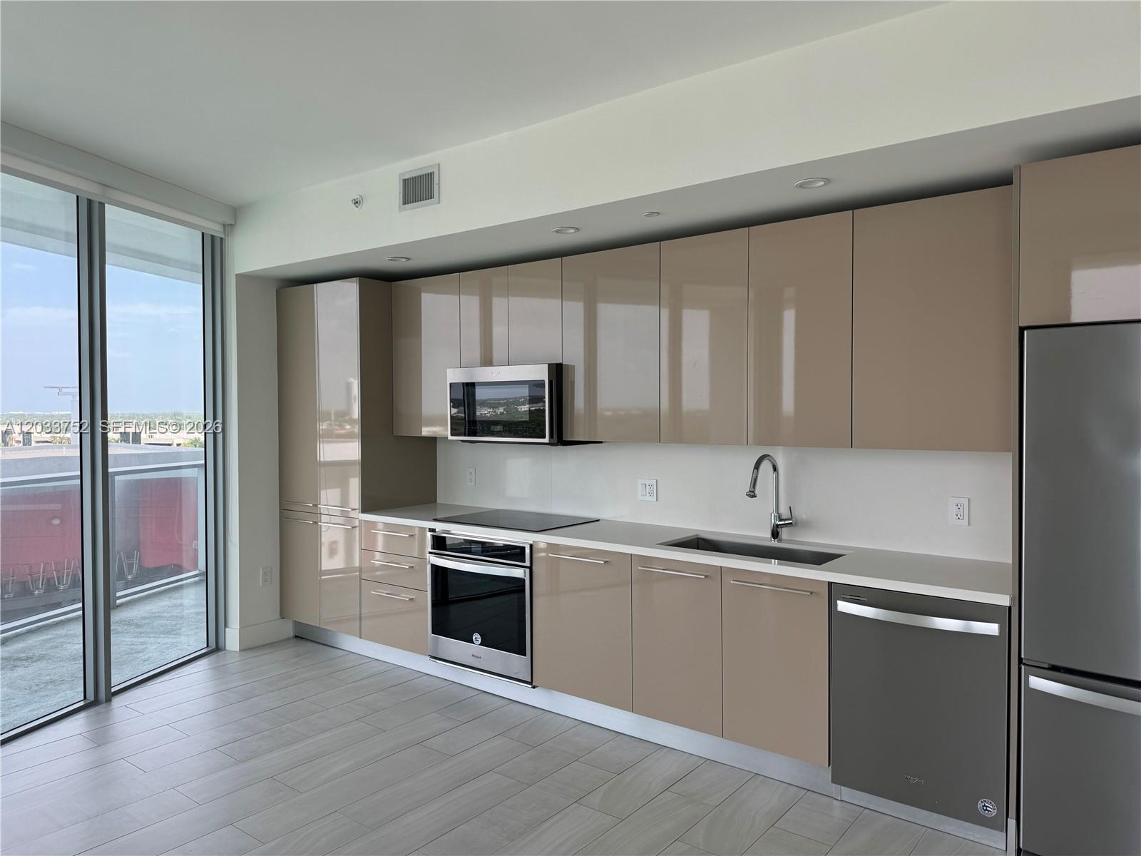 2000 Metropica Way # 810, Sunrise FL 33323 photo 4
