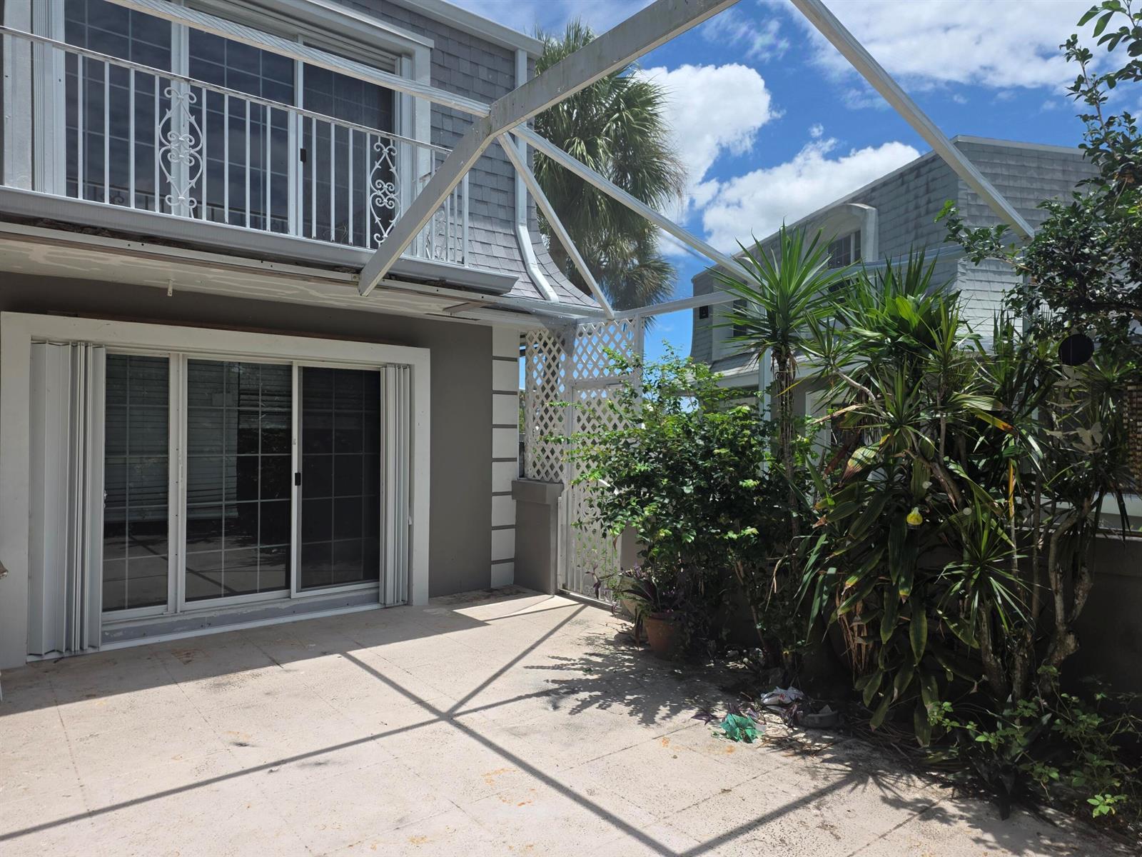 504 Vision Court, Palm Beach Gardens FL 33418 photo 2