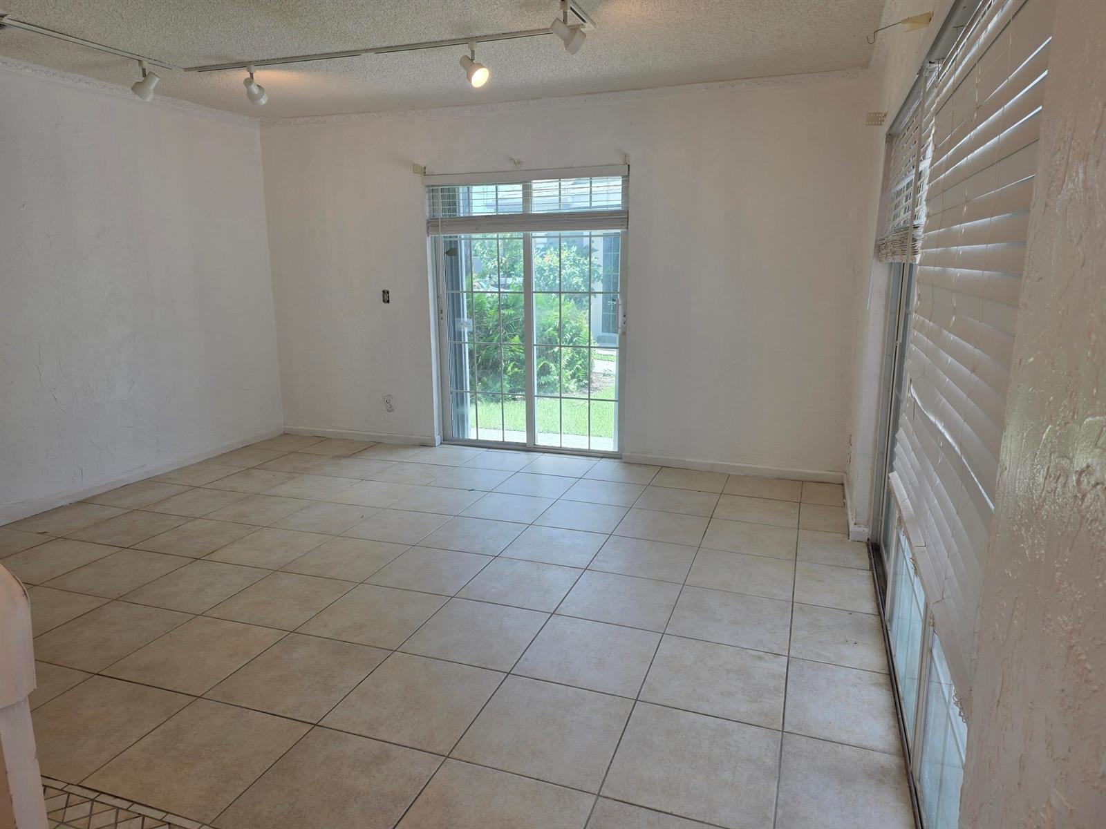 504 Vision Court, Palm Beach Gardens FL 33418 photo 4