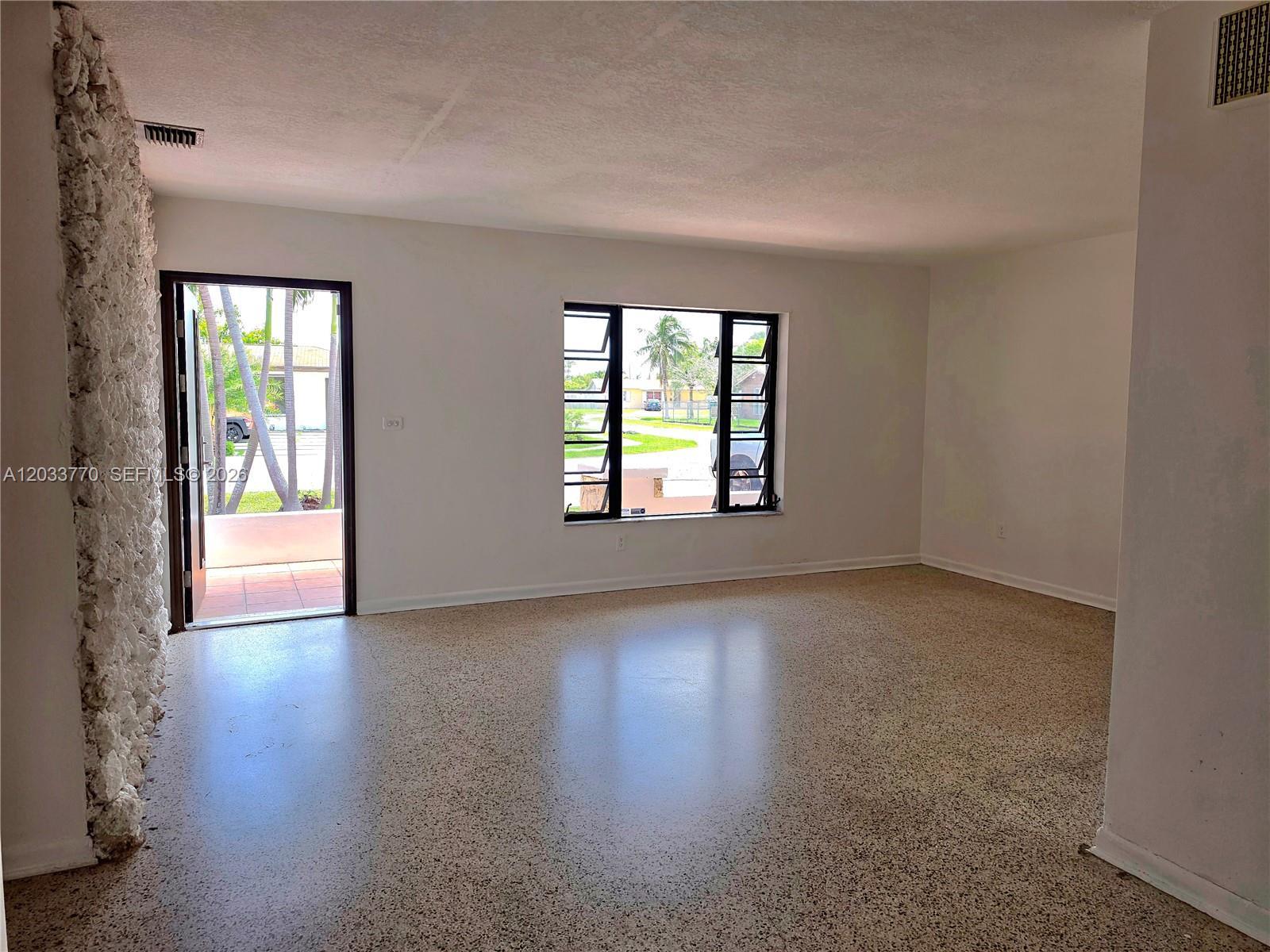 11995 SW 26th Ter, Miami FL 33175 photo 4