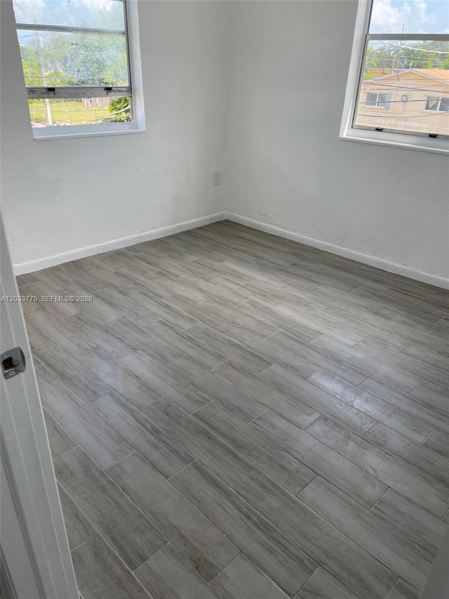 1261 NW 59th St # 14, Miami FL 33142 photo 3