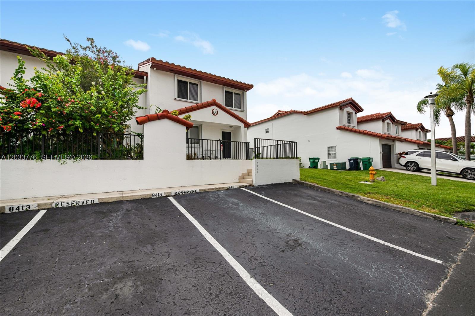 8411 SW 208th Ter, Cutler Bay FL 33189 photo 4