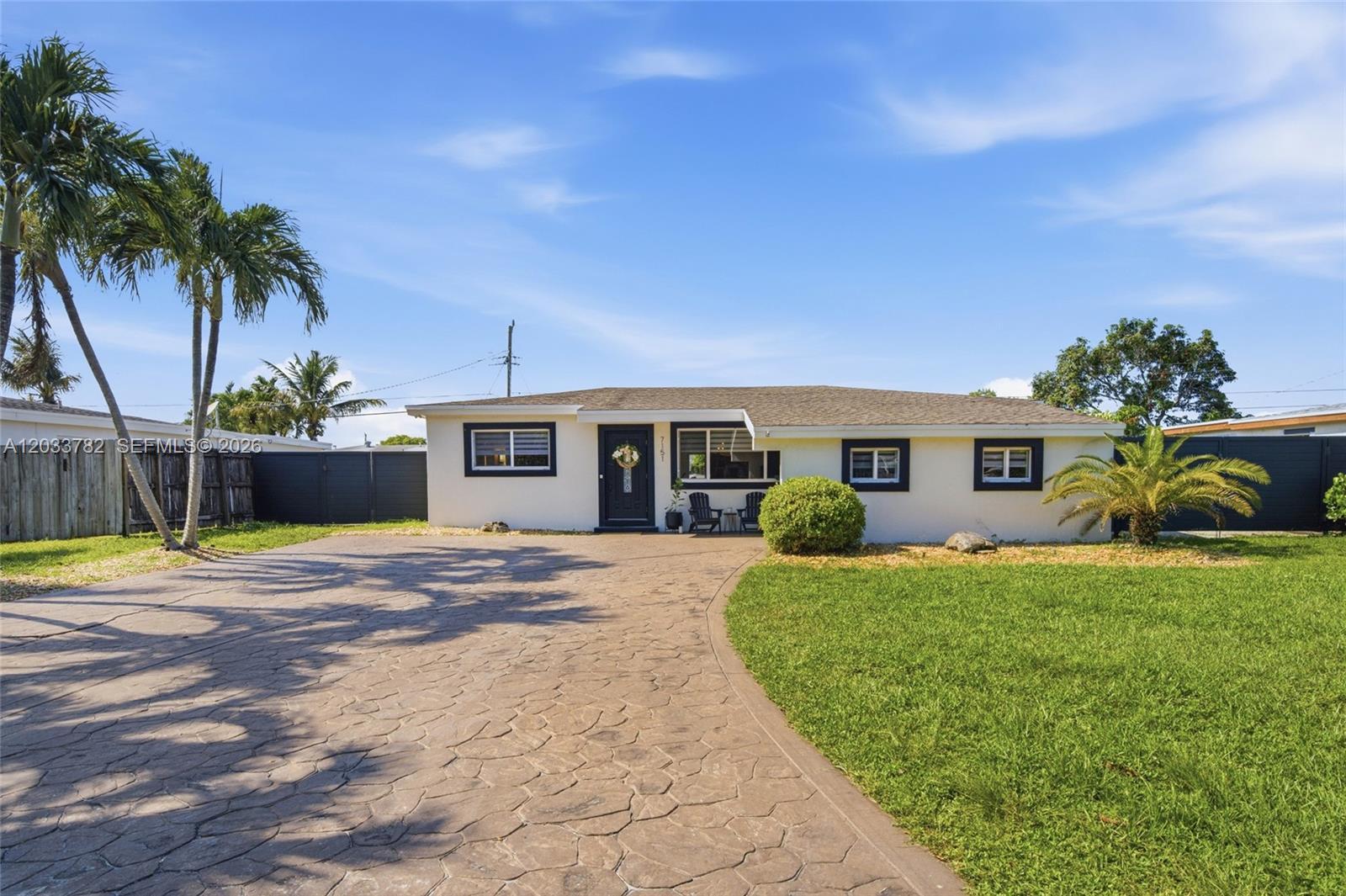 7151 SW 14th St, Pembroke Pines FL 33023 photo 3