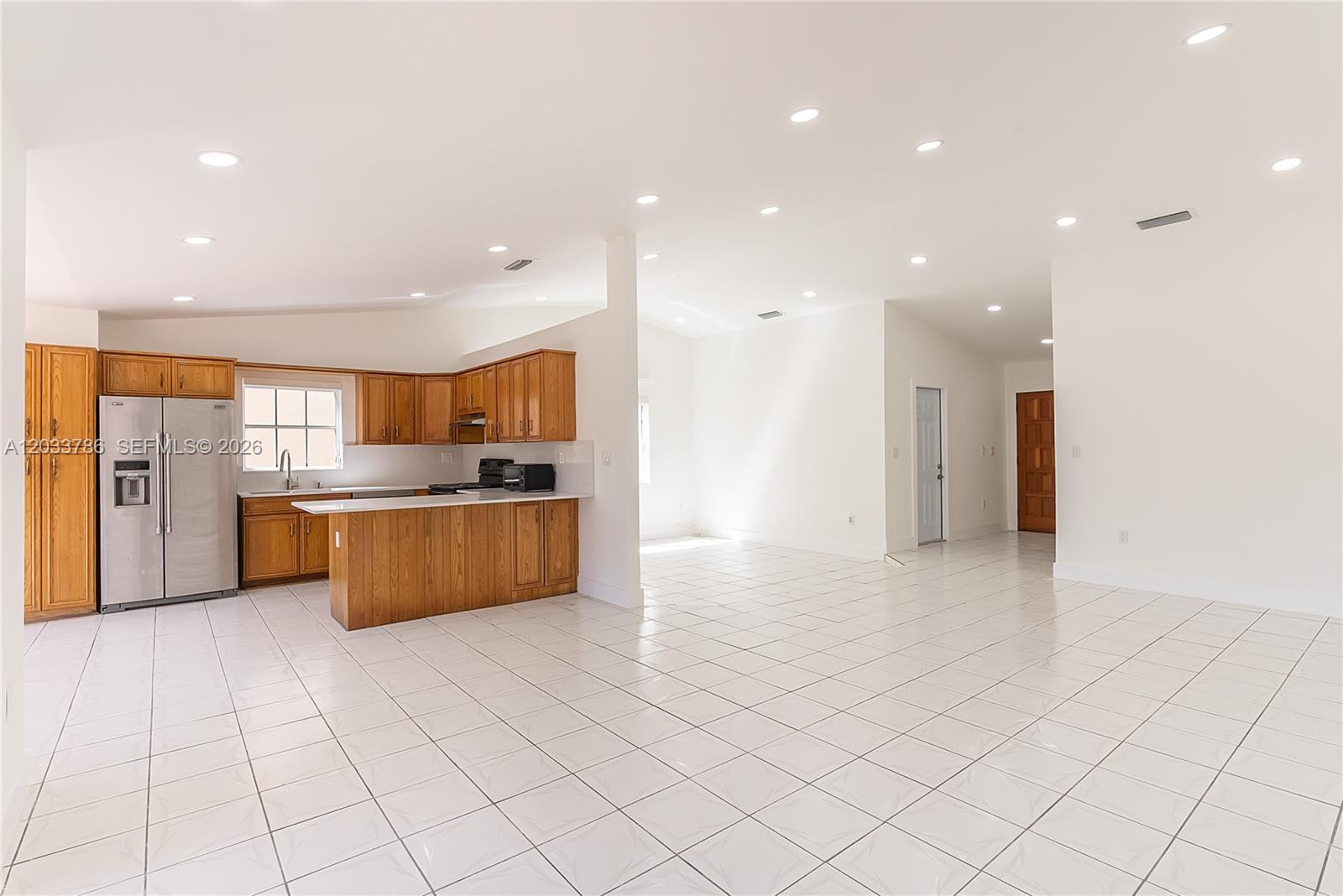 15881 SW 139th Ave, Miami FL 33177 photo 4