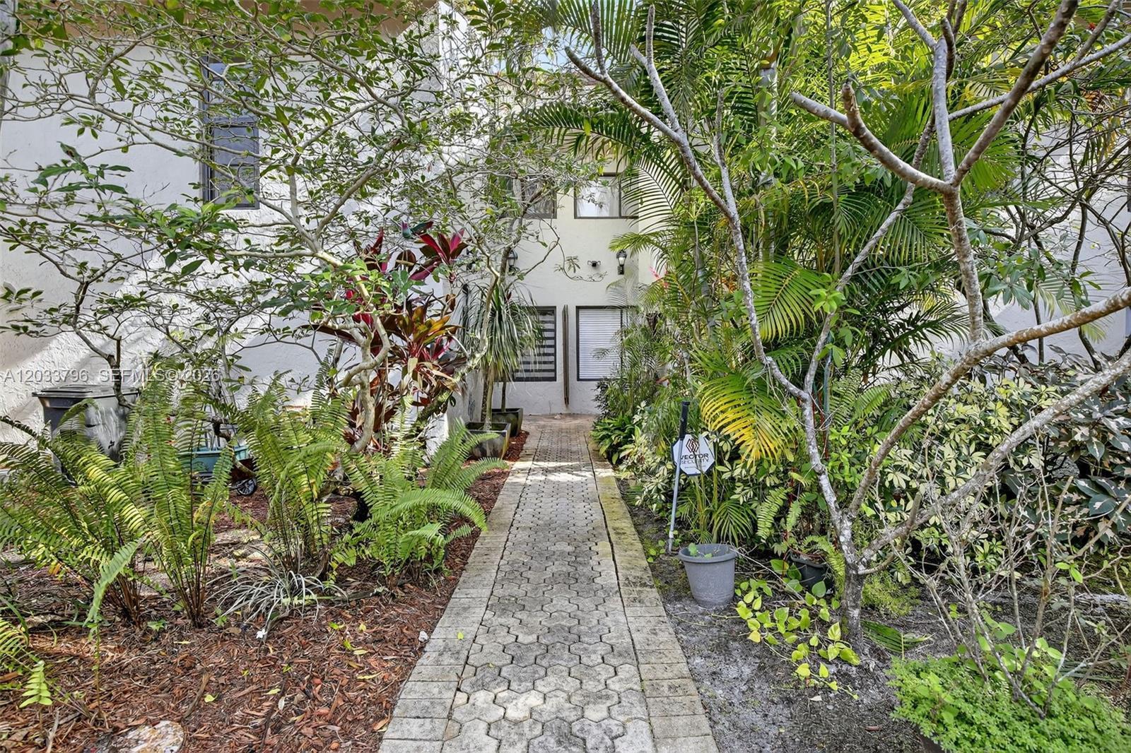 9703 N New River Canal Rd # 103, Plantation FL 33324 photo 2