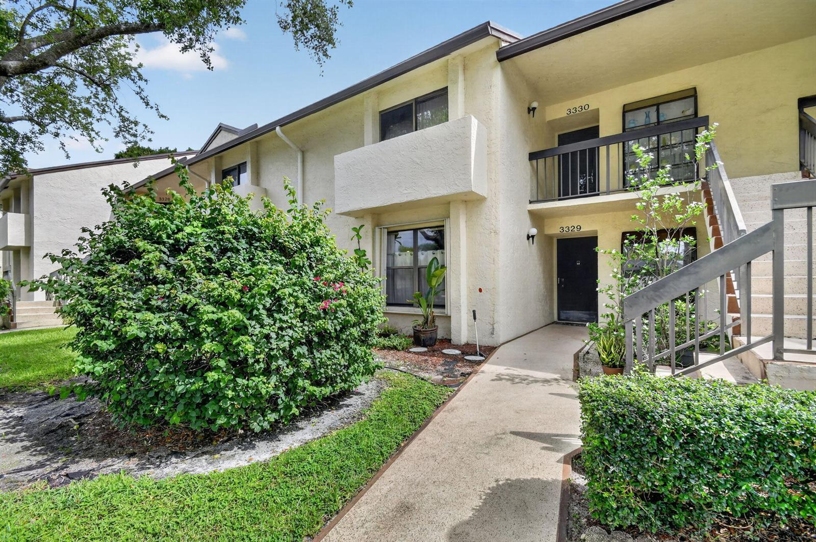 3329 Perimeter Drive, FL 33467 photo 3