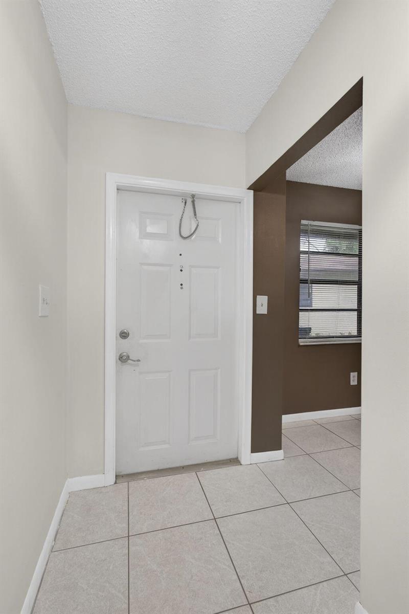 4893 Palm Hill Drive, West Palm Beach FL 33415 photo 4