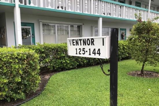 143 Ventnor I # 143, Deerfield Beach FL 33442 photo 3
