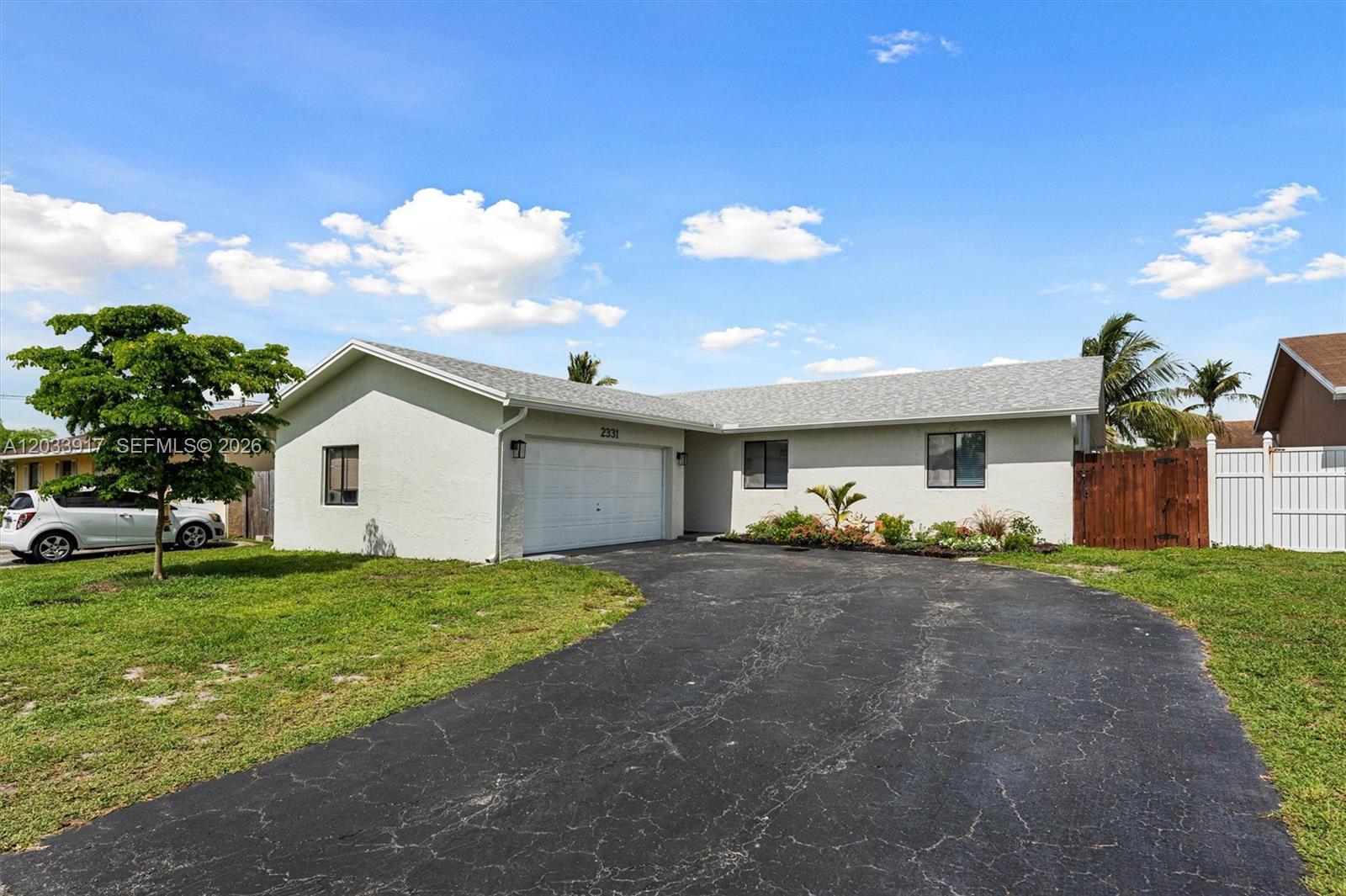 2331 NW 110th Ter, Sunrise FL 33322 photo 2