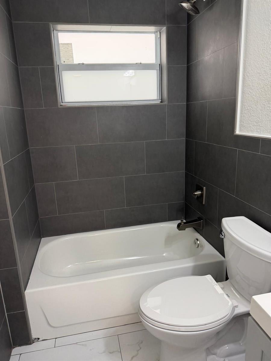 110 NW 7th Avenue # 18, Pompano Beach FL 33060 photo 2