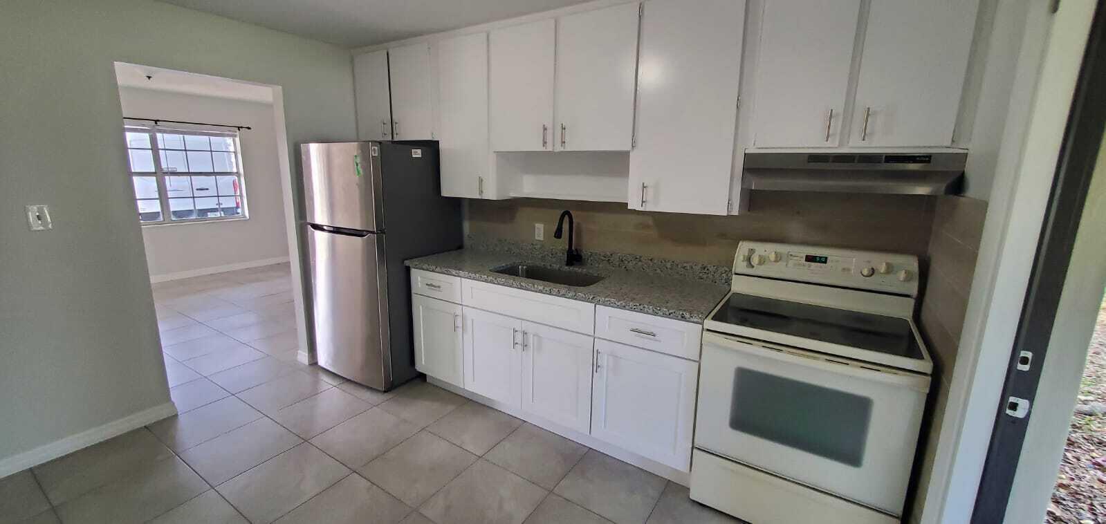 2578 Seneca Avenue, Fort Pierce FL 34946 photo 2