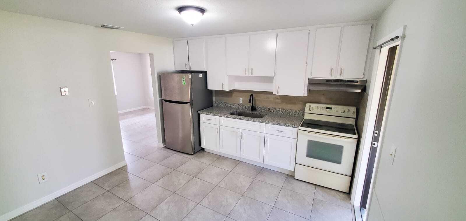 2578 Seneca Avenue, Fort Pierce FL 34946 photo 3