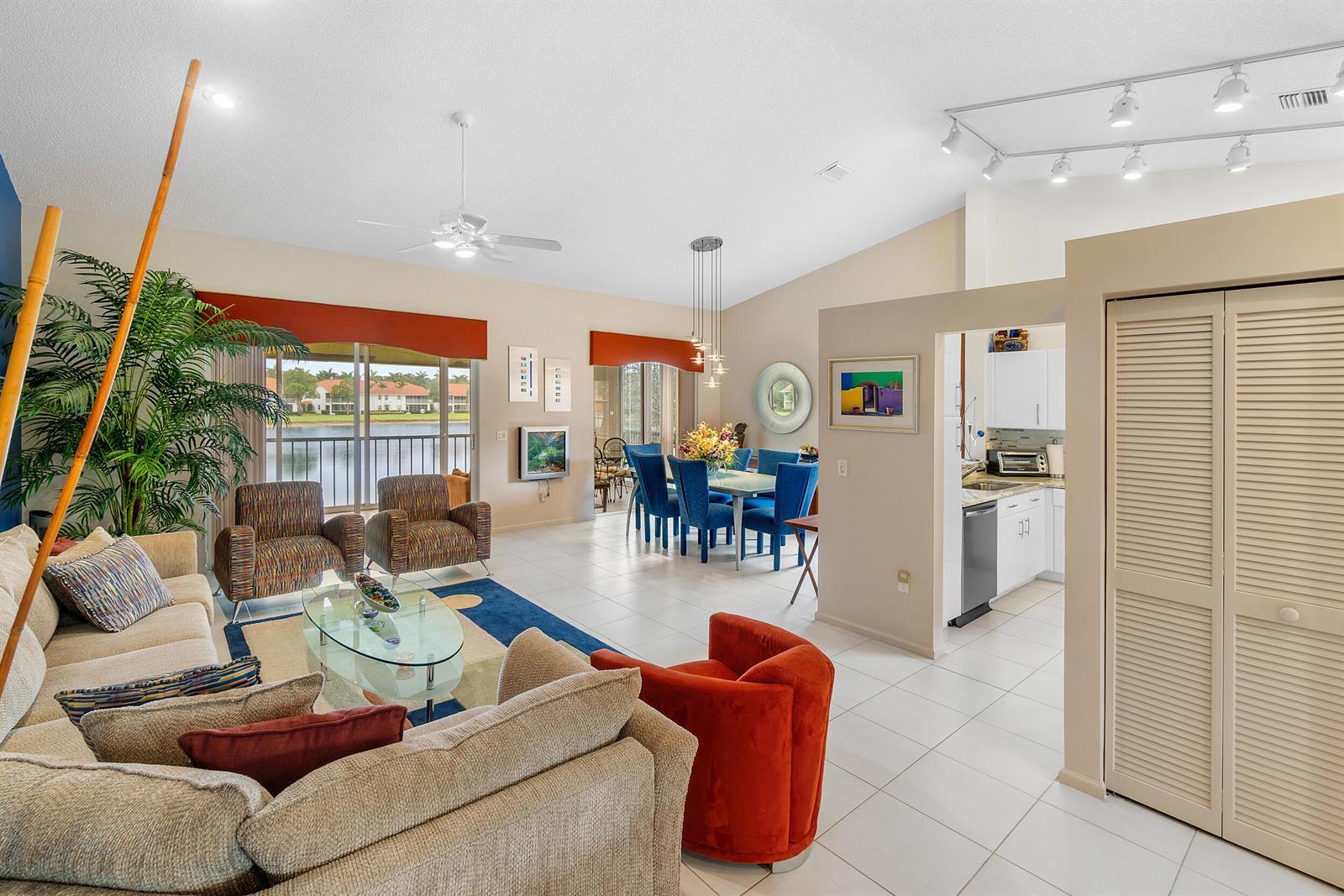 9829 Seacrest Circle # 202, Boynton Beach FL 33437 photo 3