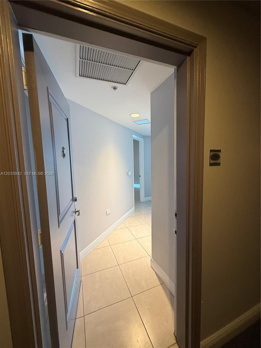 480 NE 30th St # 1504, Miami FL 33137 photo 2
