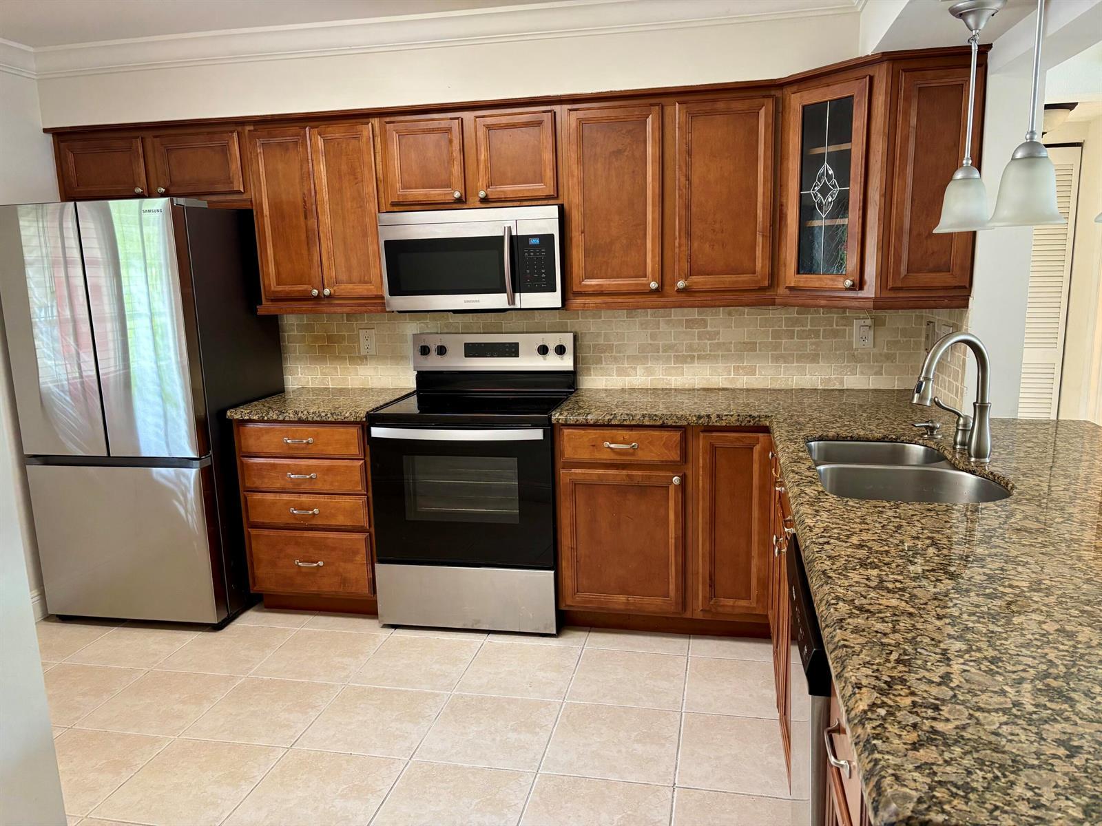 4040 Crystal Lake Drive # 101, Pompano Beach FL 33064 photo 3