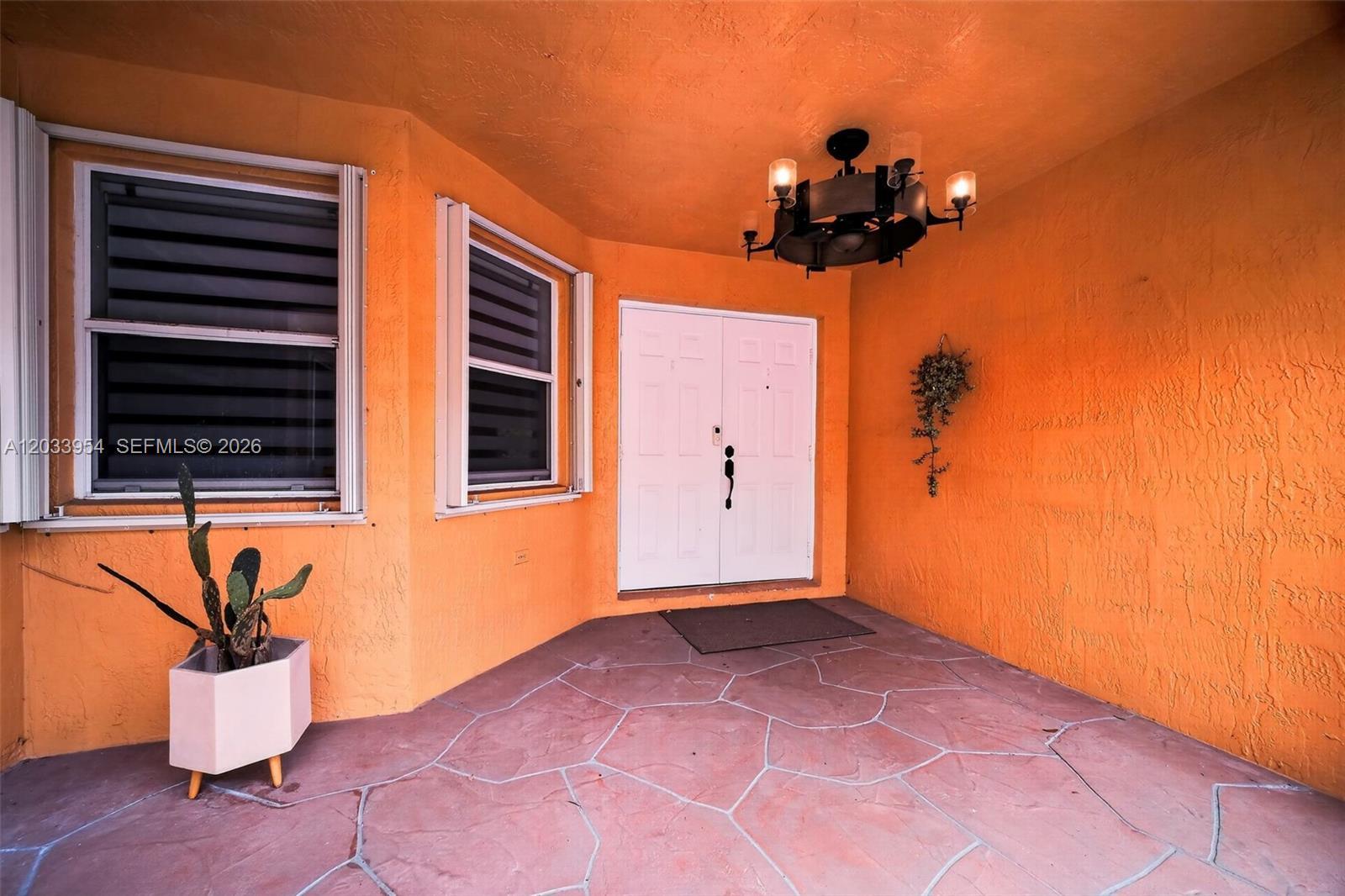 685 SW 198th Ter, Pembroke Pines FL 33029 photo 4