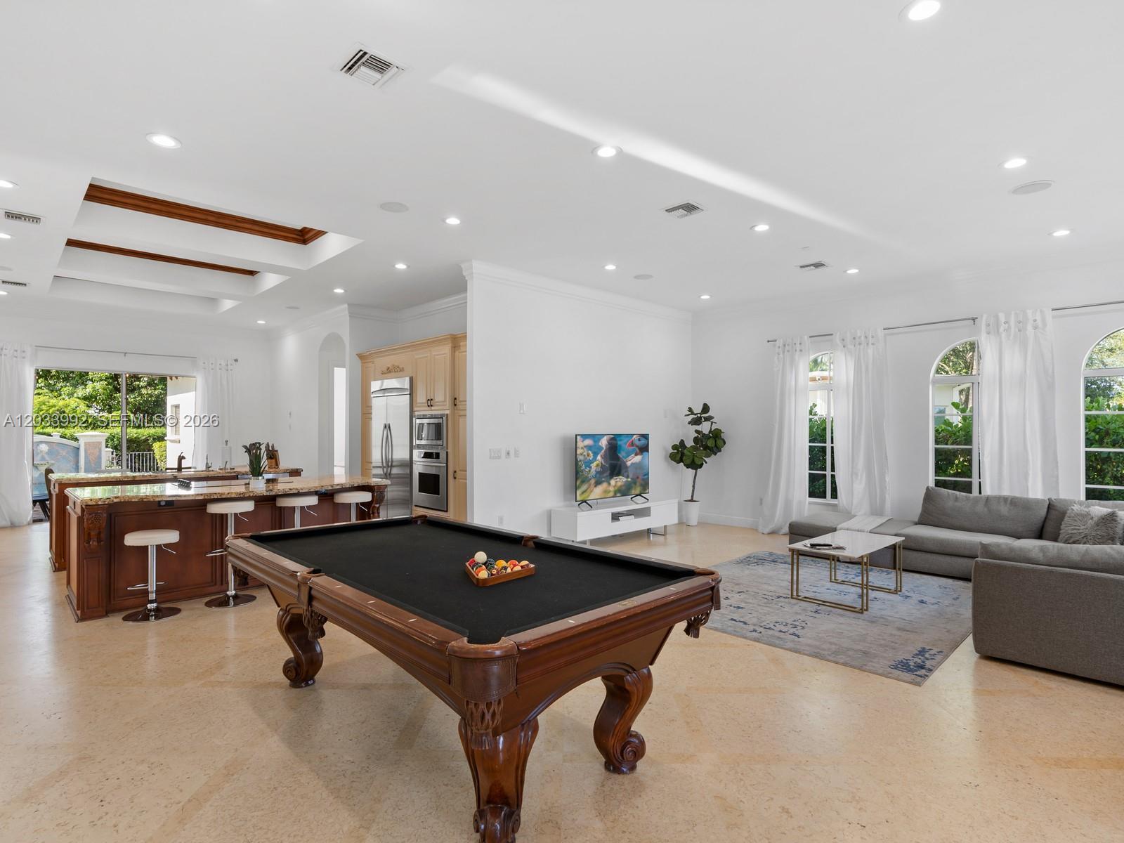 1223 Jackson St, Hollywood FL 33019 photo 3