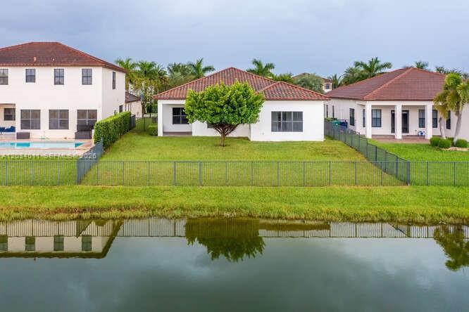 3091 NW 82nd Way, Cooper City FL 33024 photo 2