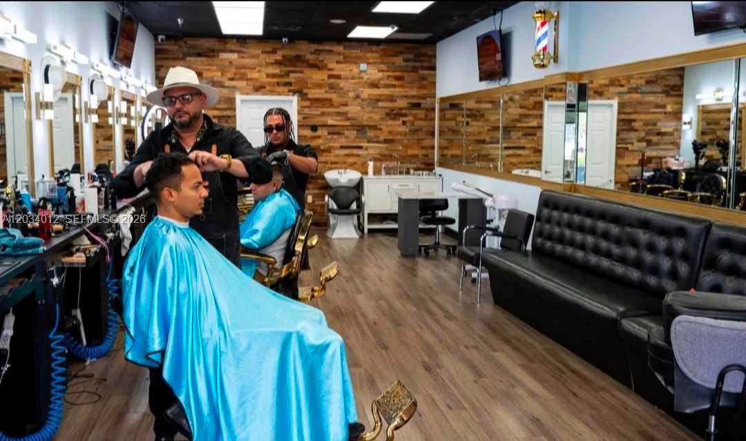 pines blvd pines blvd, Pembroke Pines FL 33024 photo 5