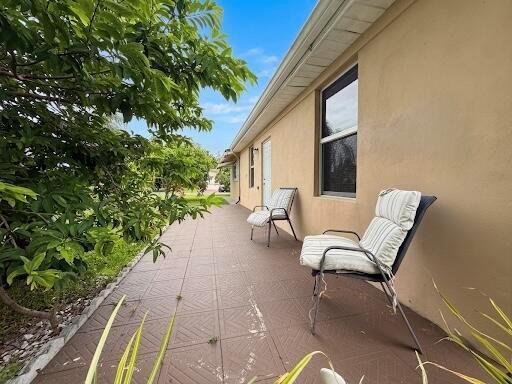 4400 NW 44th Terrace, Tamarac FL 33319 photo 4