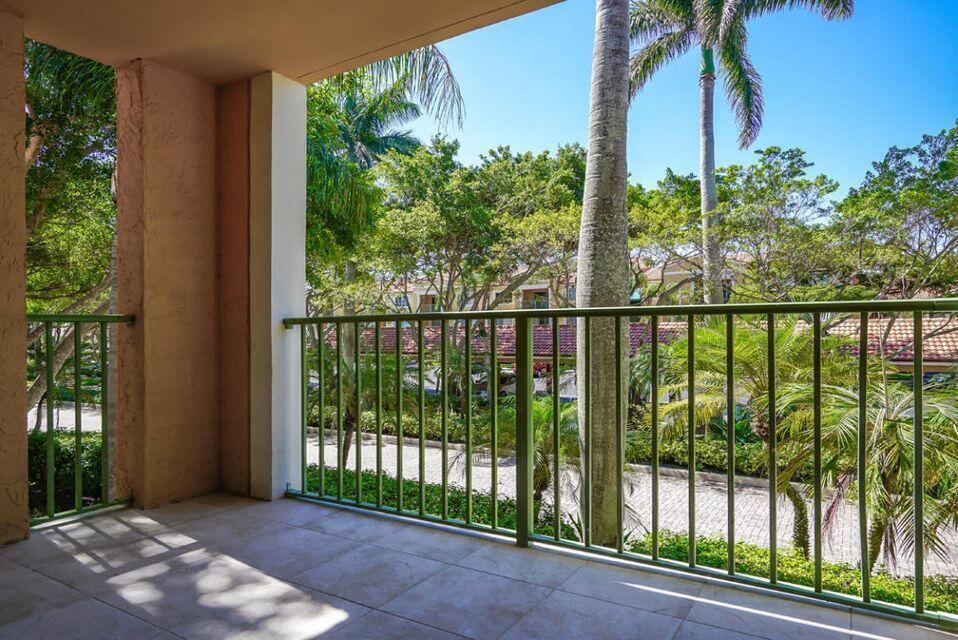 140 Yacht Club Way # 206, Hypoluxo FL 33462 photo 2