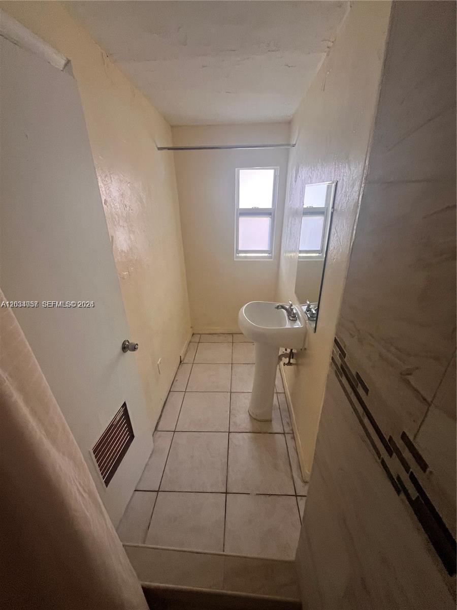 13215 NW 19th Ave # 1, Miami FL 33167 photo 4