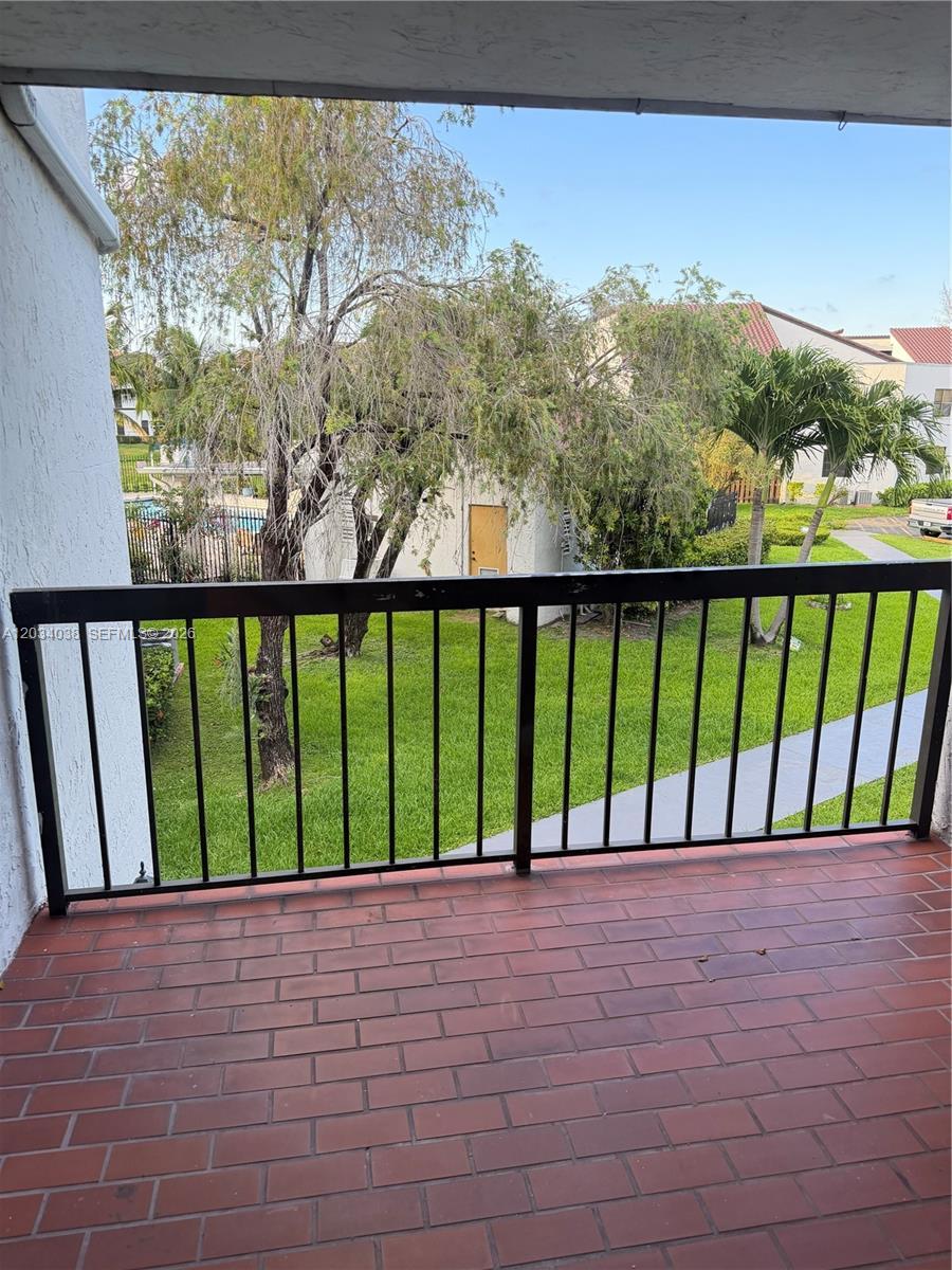 9429 Fontainebleau Blvd # 33, Miami FL 33172 photo 5