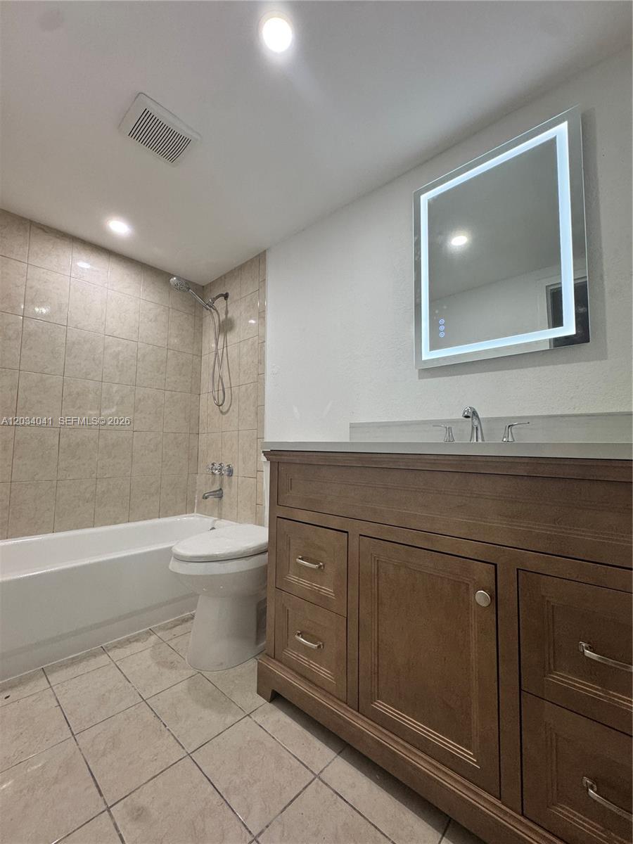 Doral, FL 33166 photo 3