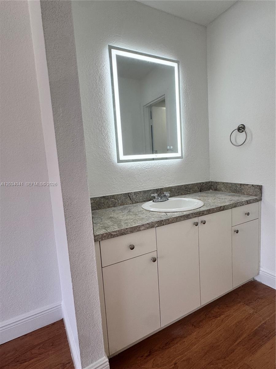 Doral, FL 33166 photo 5