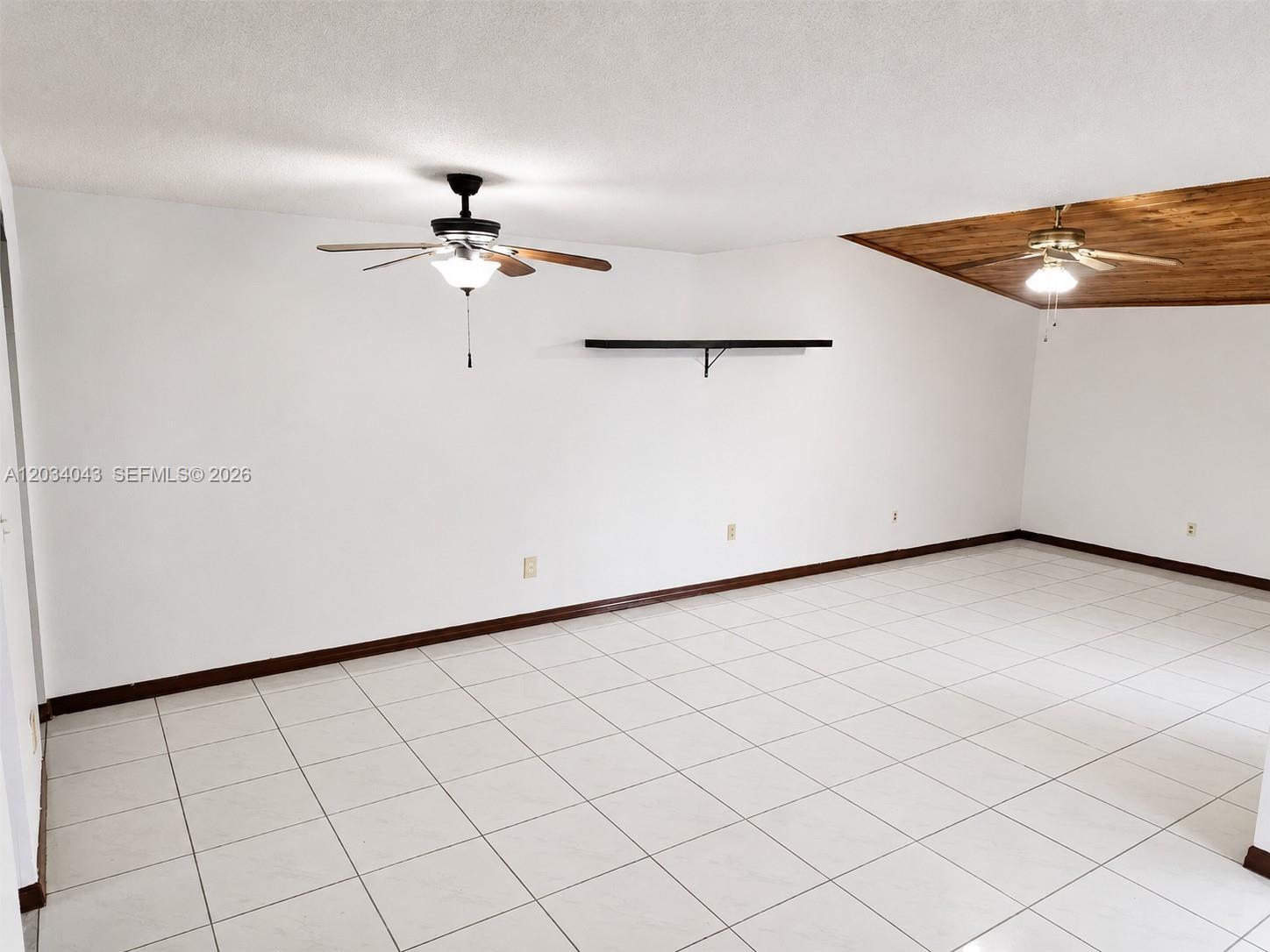 6521 SW 114th Ave, Miami FL 33173 photo 2