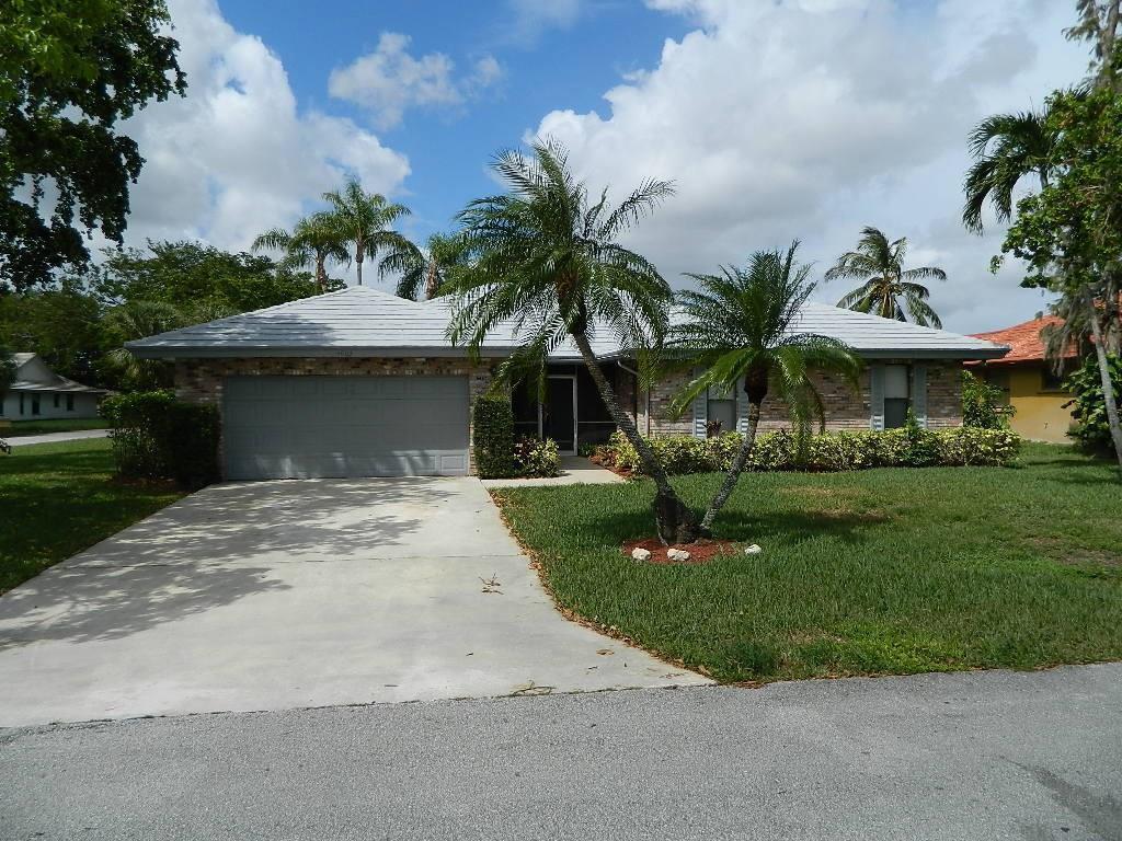 4002 NW 73rd Avenue, Coral Springs FL 33065