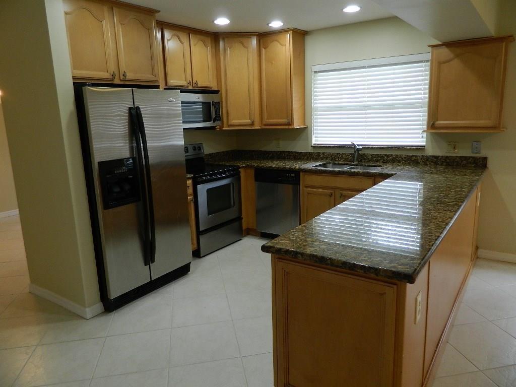 4002 NW 73rd Avenue, Coral Springs FL 33065 photo 5