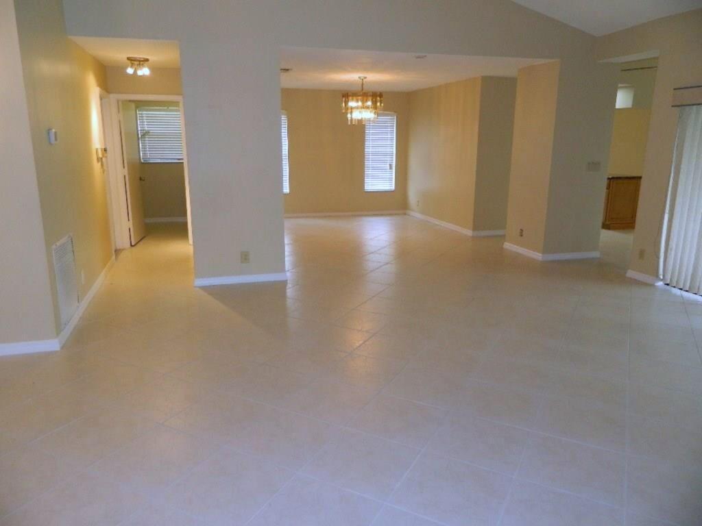 4002 NW 73rd Avenue, Coral Springs FL 33065 photo 4