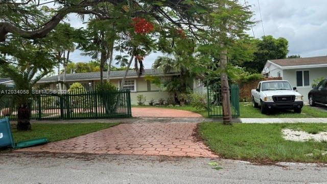 6081 SW 109th Ct, Miami FL 33173