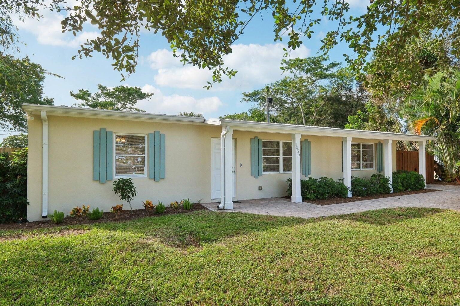 1455 15th Avenue, Vero Beach FL 32960 photo 2