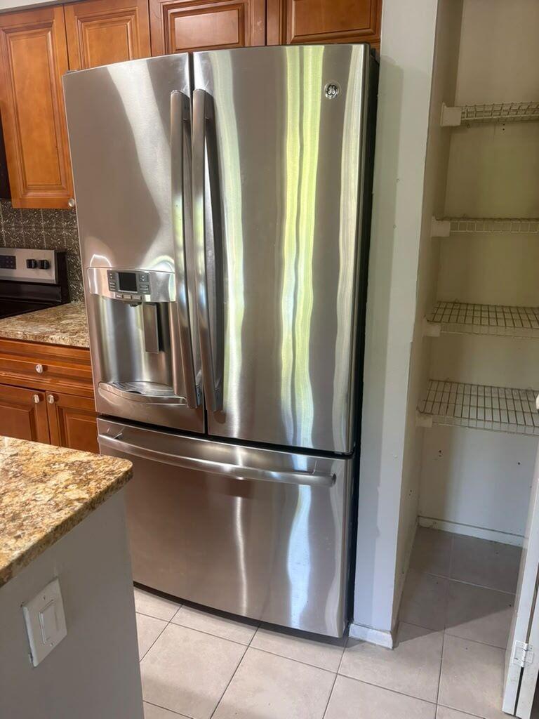 4783 Via Palm Lakes # 120, West Palm Beach FL 33417 photo 2