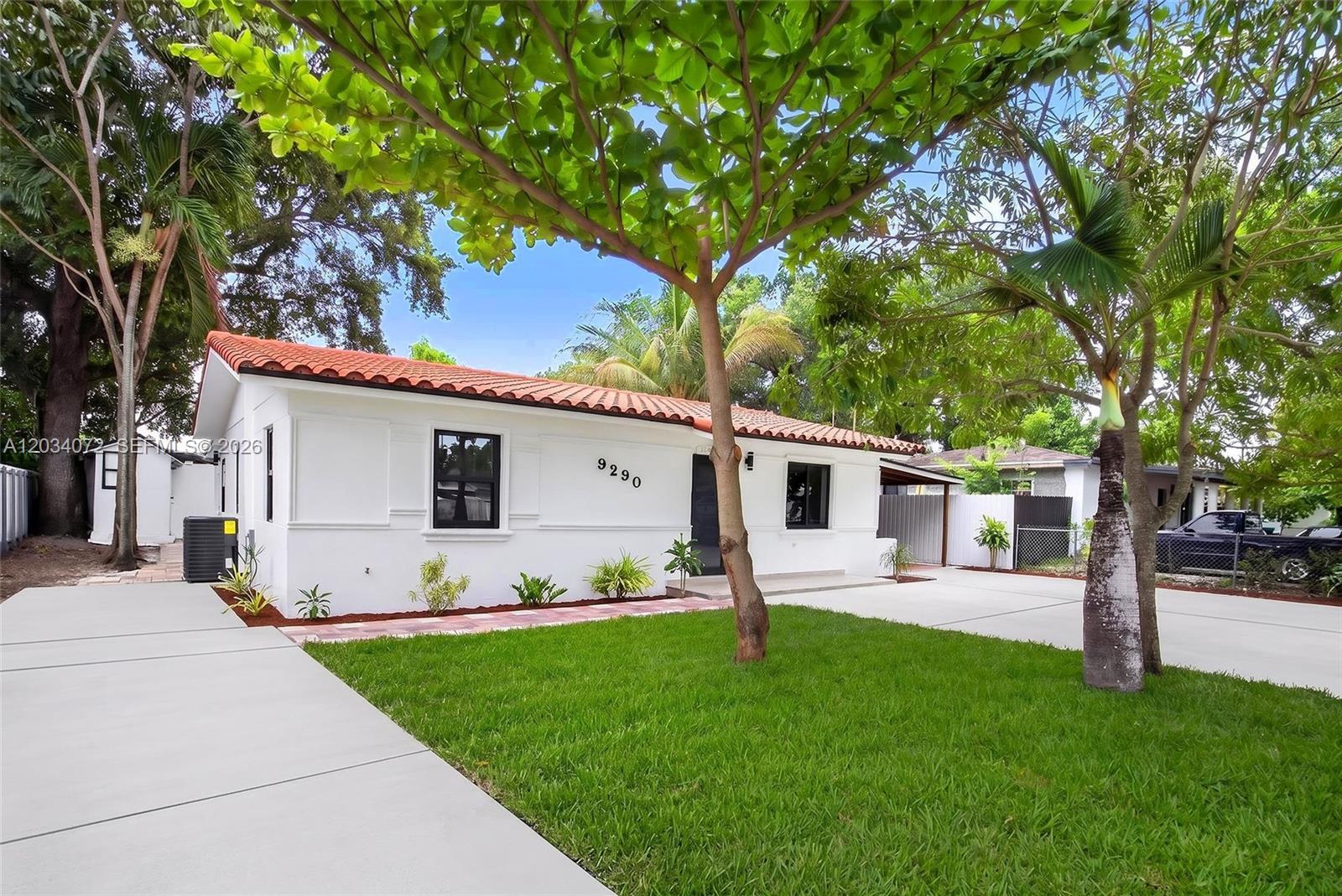9290 NW 32nd Ct Rd, Miami FL 33147 photo 3