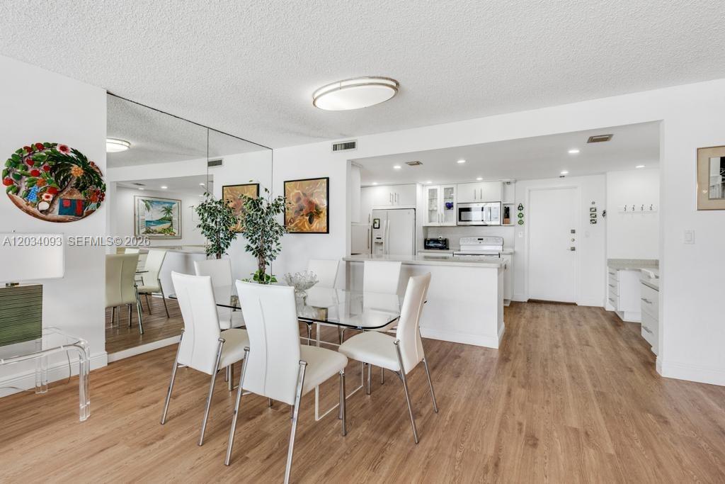 199 Ocean Lane Dr # 1006, Key Biscayne FL 33149 photo 3