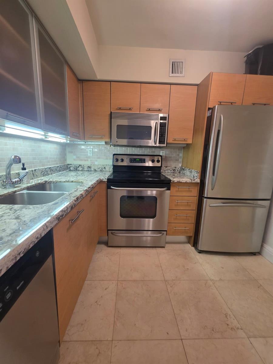 3300 NE 191st St # 1510, Aventura FL 33180 photo 2
