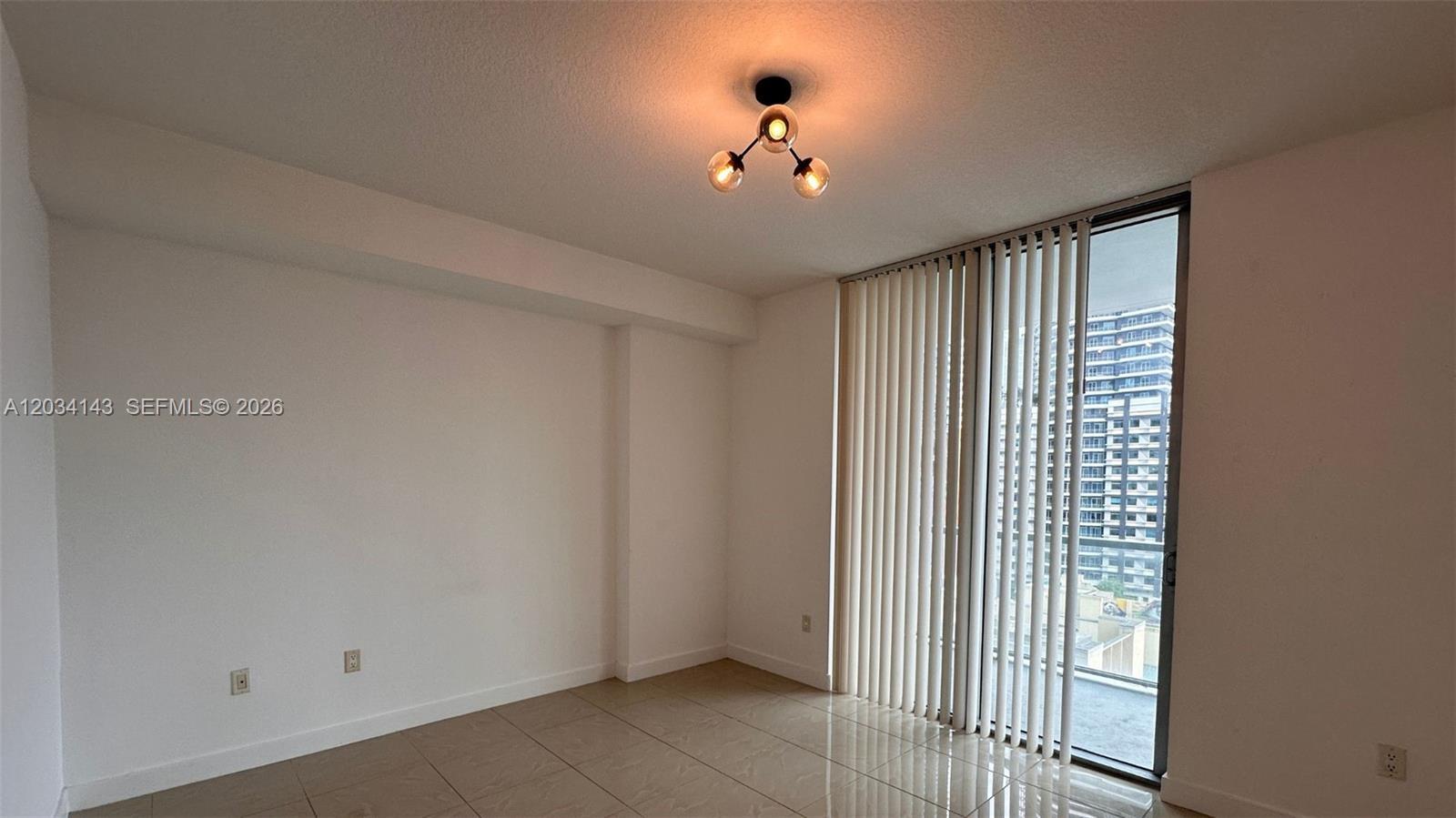 79 SW 12th St, Miami FL 33130 photo 2