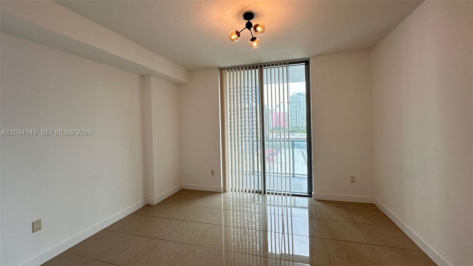 79 SW 12th St, Miami FL 33130 photo 3