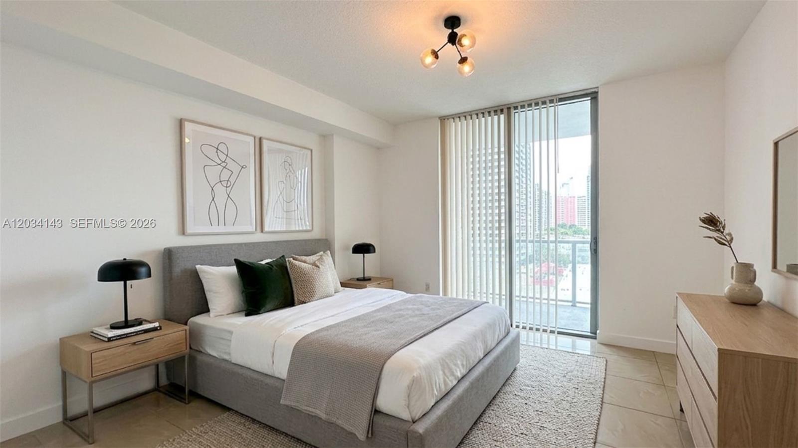 79 SW 12th St, Miami FL 33130 photo 4