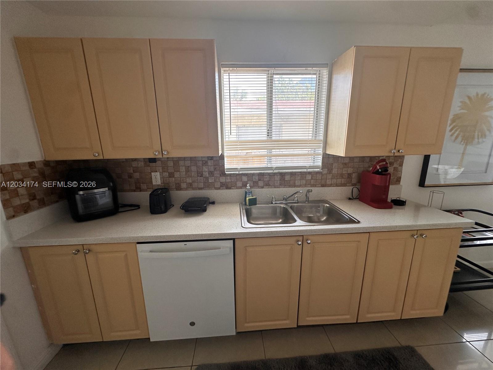 404 NW 2nd Ave # A, Hallandale Beach FL 33009 photo 3