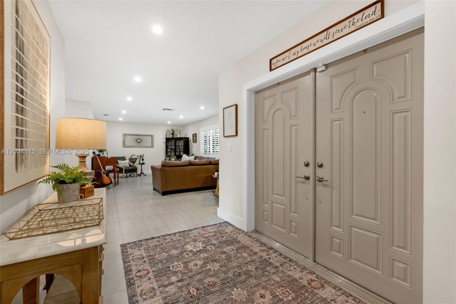 8601 Dundee Ter, Miami Lakes FL 33016 photo 4
